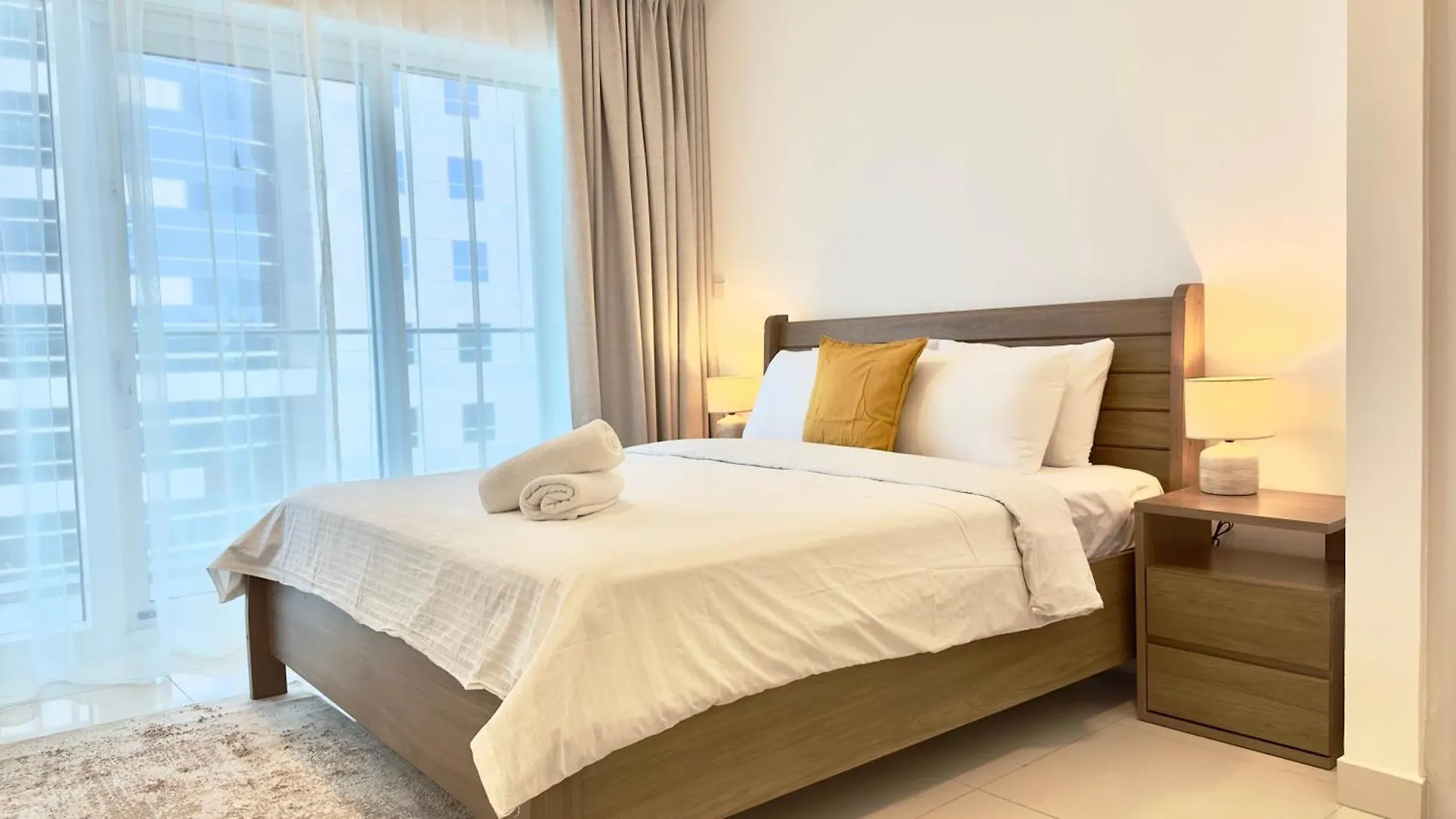 Sleek Living With Sea Views In Damac Heights Marina By Bhavan Vacation Homes Dubai Apartment