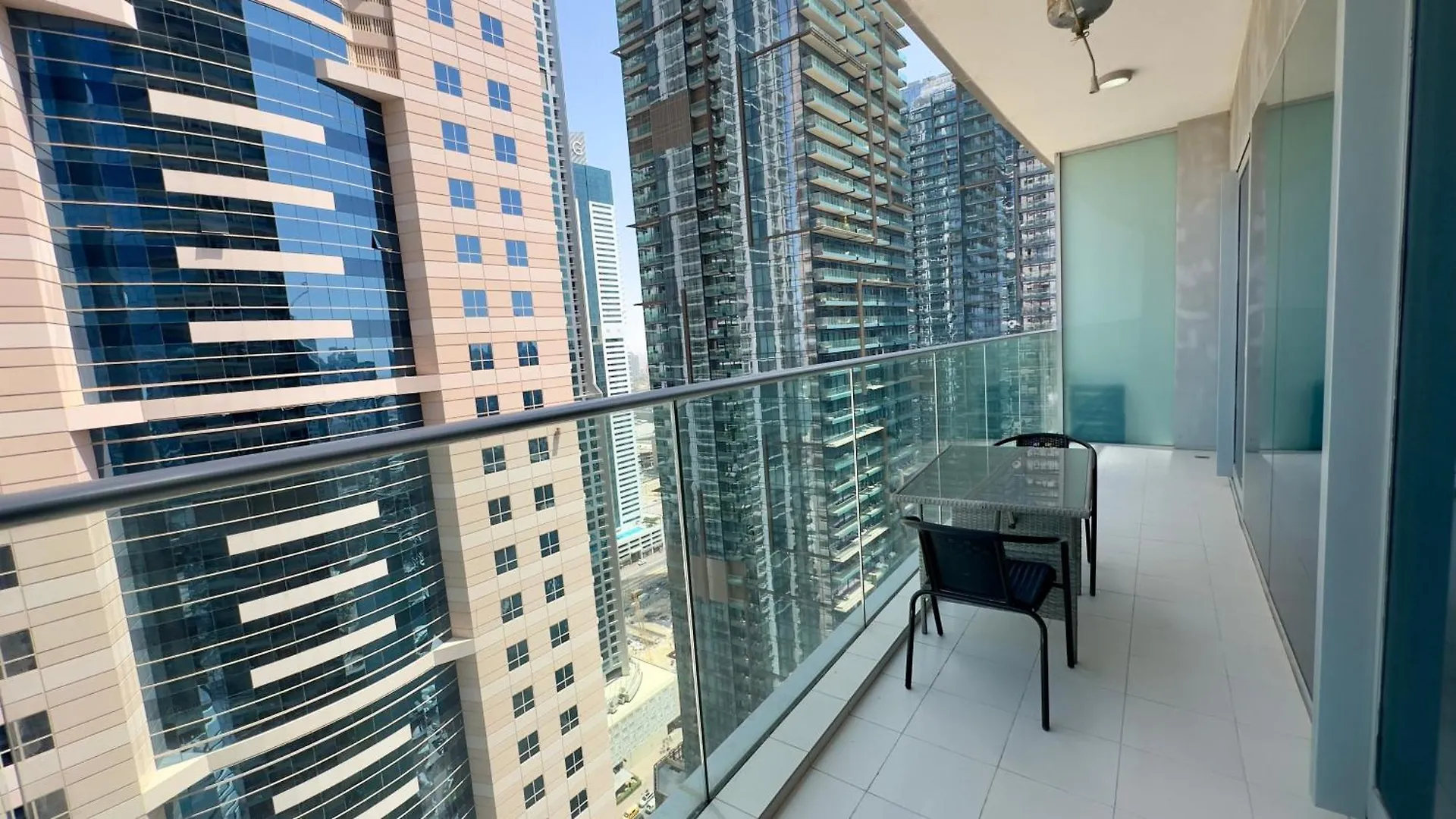 Apartment Sleek Living With Sea Views In Damac Heights Marina By Bhavan Vacation Homes Dubai